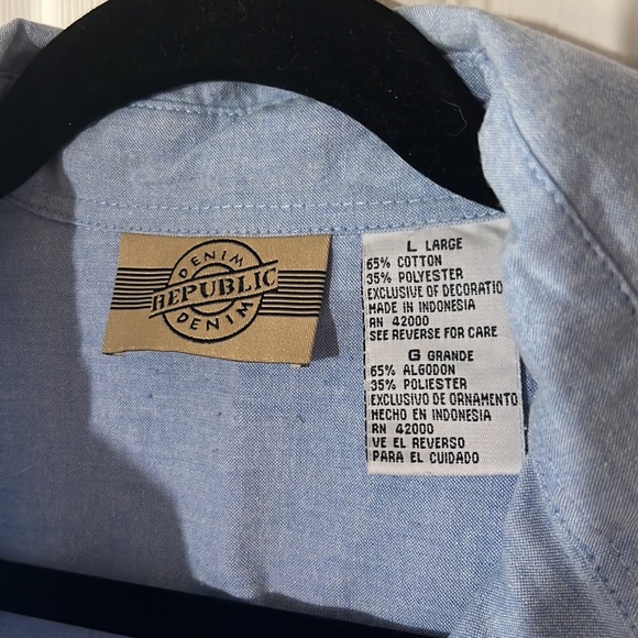 *VTG Denim Republic FALL Leaves Autumn Embroidered Chambray Button Down, Sz L - Picture 6 of 9